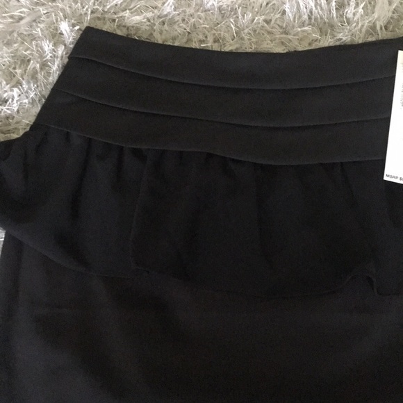 Peplum skirt - Picture 2 of 2